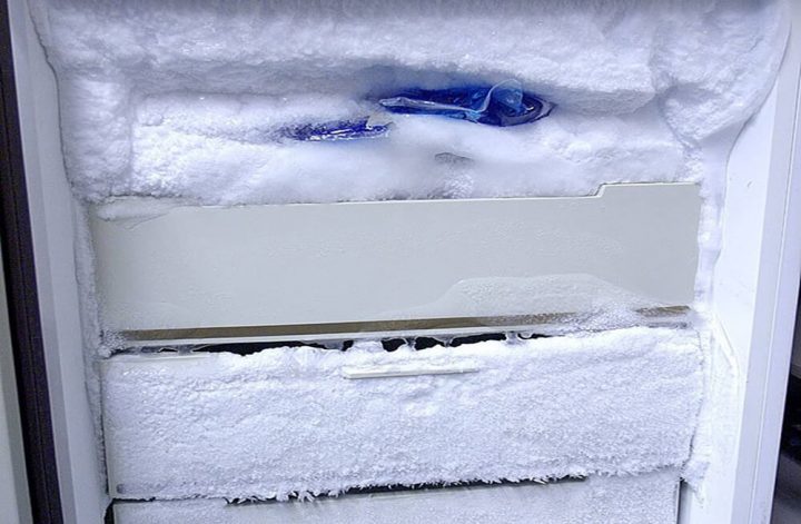 Cách khắc phục tủ lạnh bị đóng tuyết hiệu quả, an toàn